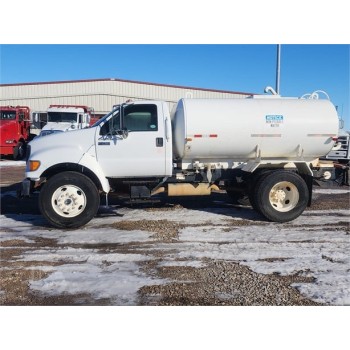 Ford F-750 Water Truck